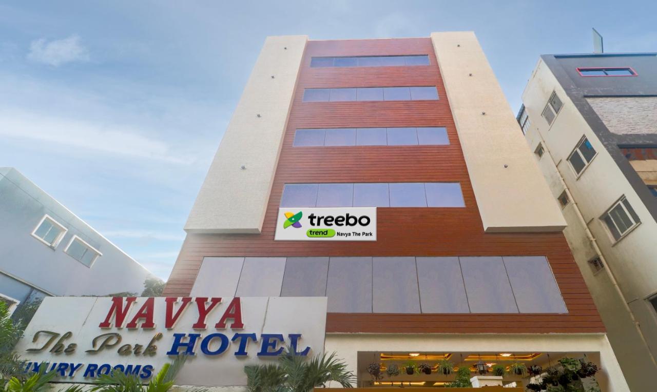 Hotel Treebo Navya The Park Hyderabad Esterno foto