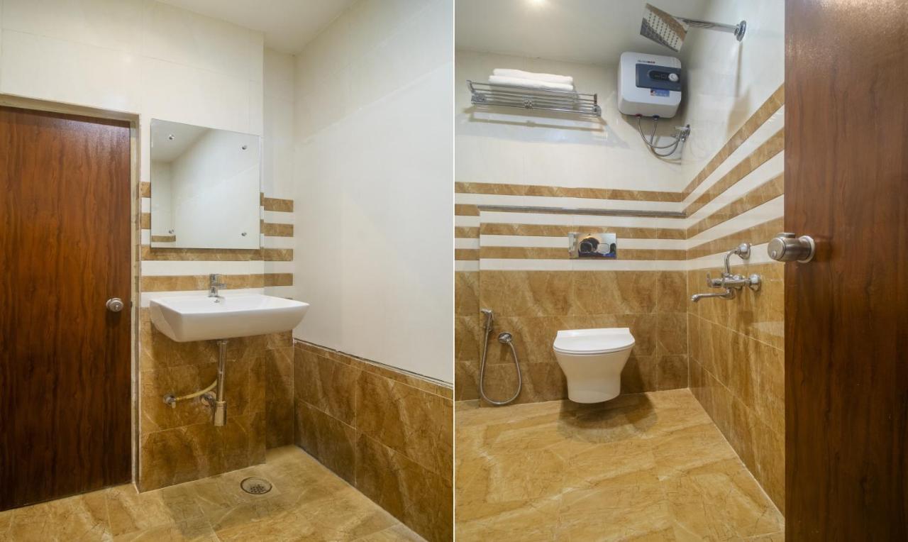 Hotel Treebo Navya The Park Hyderabad Esterno foto